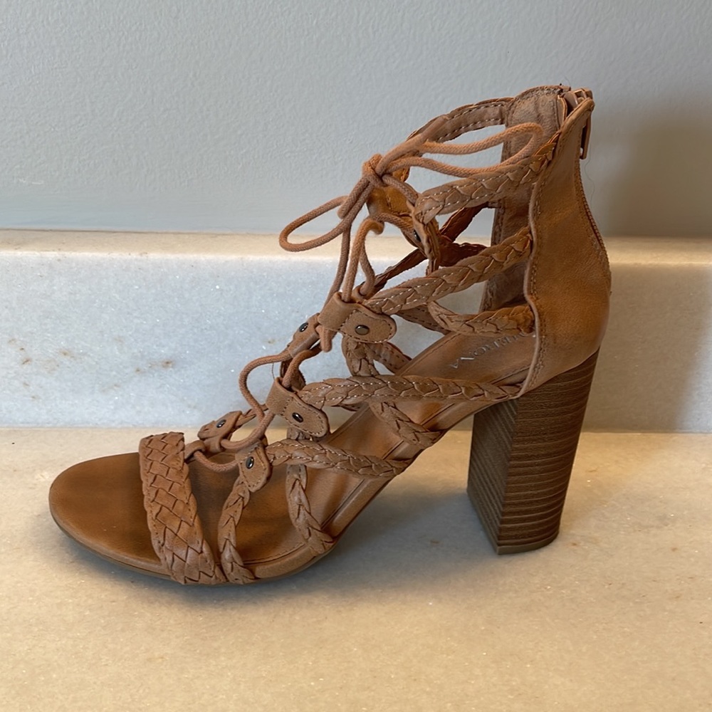 Merona tan braided strap block heels. SZ 10